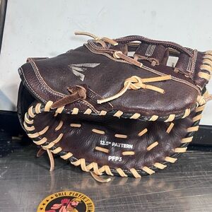 Easton 1st Base Mitt - Model PFP3 12.5”